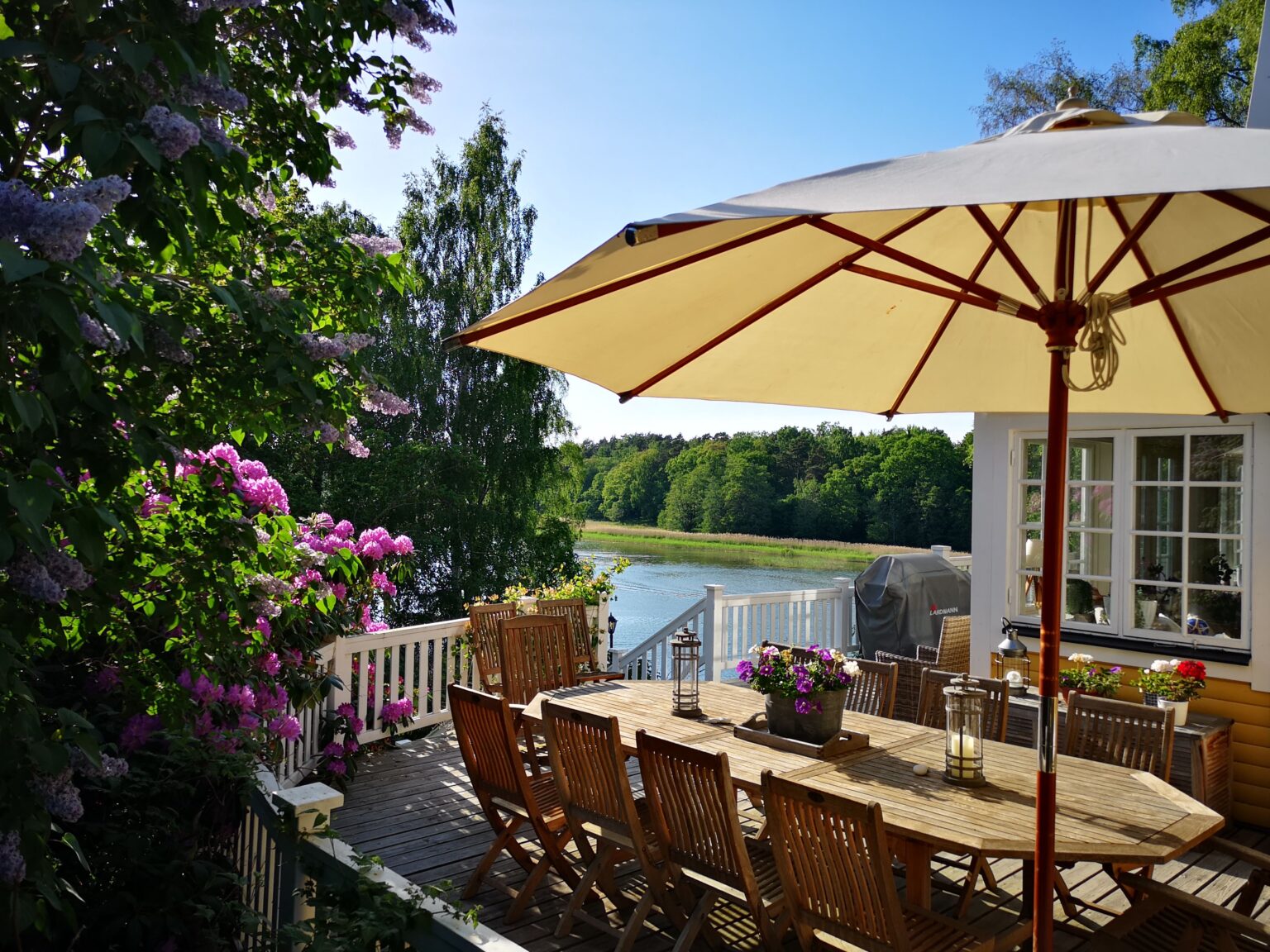 Eftermiddagsdrink med snacks på Villa Sandudden
